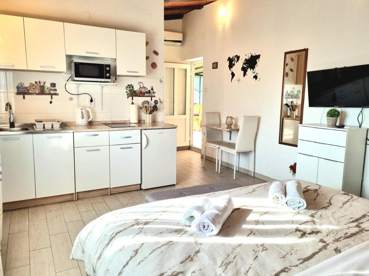Skrbčići Studio Apartment Lino מראה חיצוני תמונה
